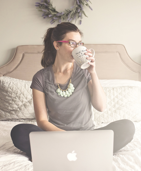 Feminine Style Graphic Designer